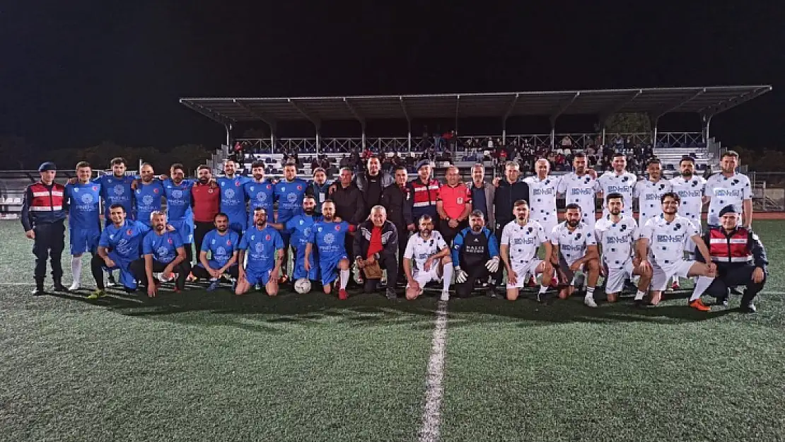 MAHALLELER ARASI FUTBOL TURNUVASI'NDA YARI FİNALE GİRİLDİ