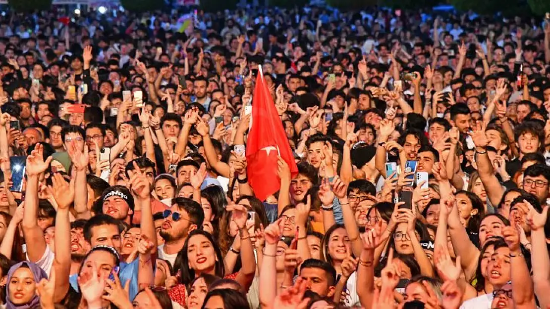 Manga'dan Fethiye'de muhteşem konser