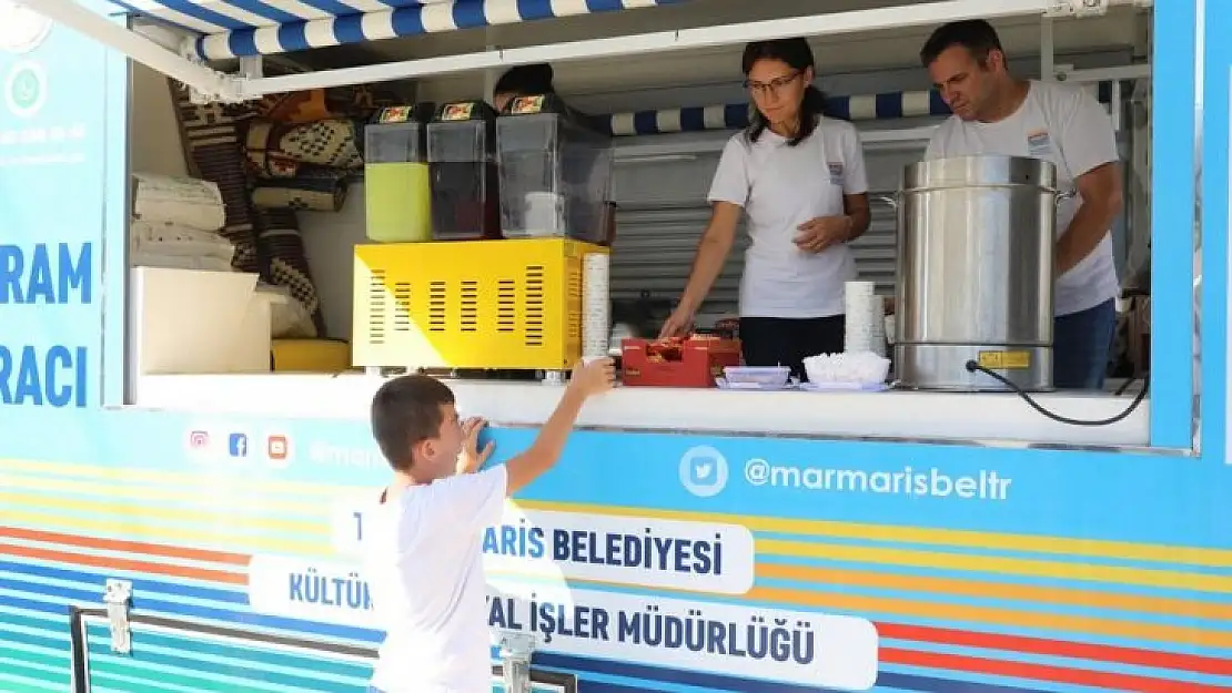 Marmaris Belediyesi, kurban kesim alanlarında ikram noktası oluşturdu