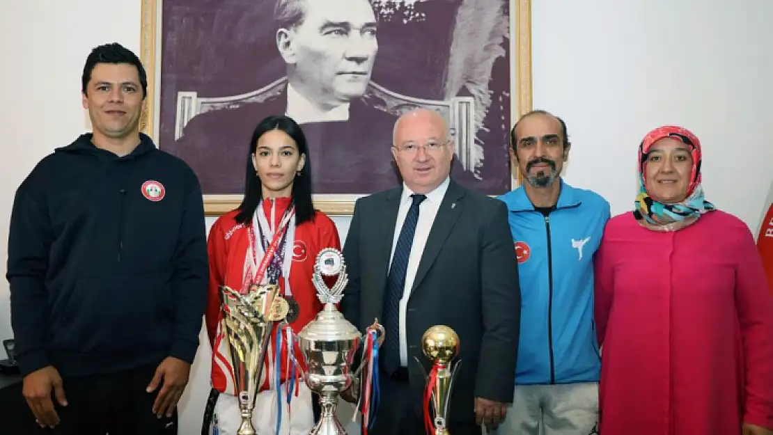 Menteşe Belediyespor Karatecisi Göksu Milli takıma seçildi