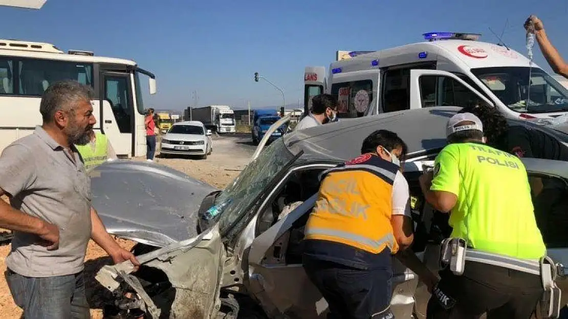 Menteşe'de kaza: 3 yaralı