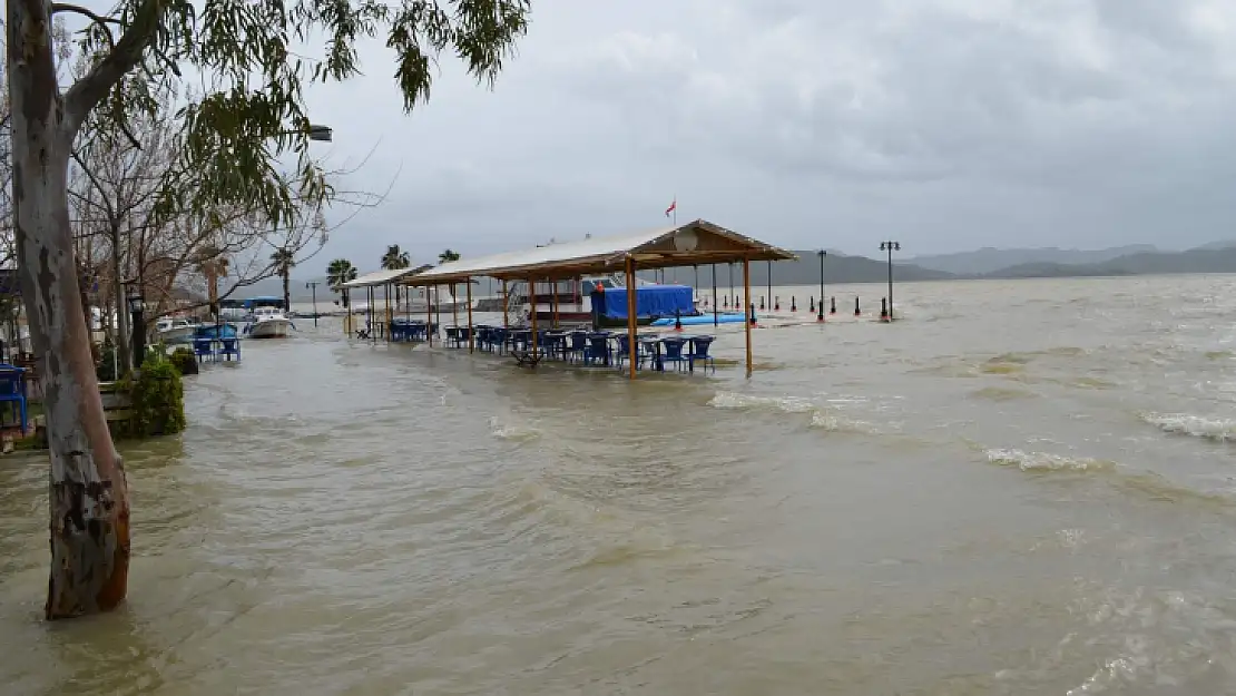 Meteoroloji'den Sahil Kesimlerine Yağış Uyarısı