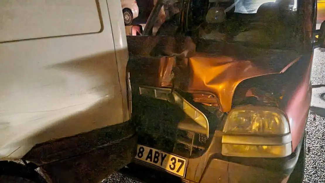 Milas'ta trafik kazası: 1'i ağır, 2 yaralı