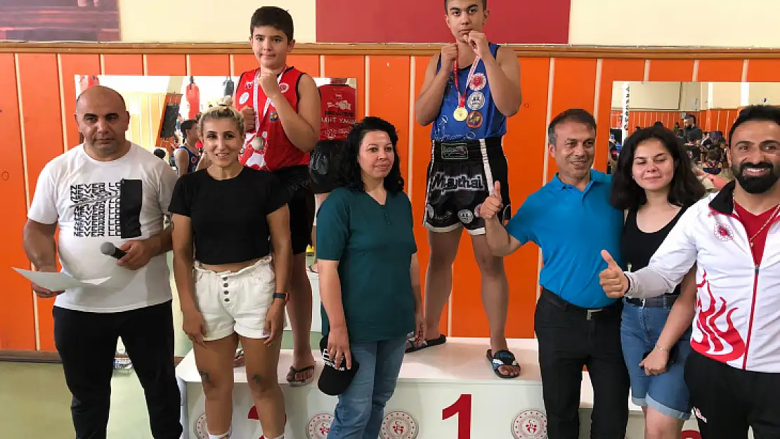 Muaythai Şampiyonasına Fethiyeli Sporcular Damga Vurdu