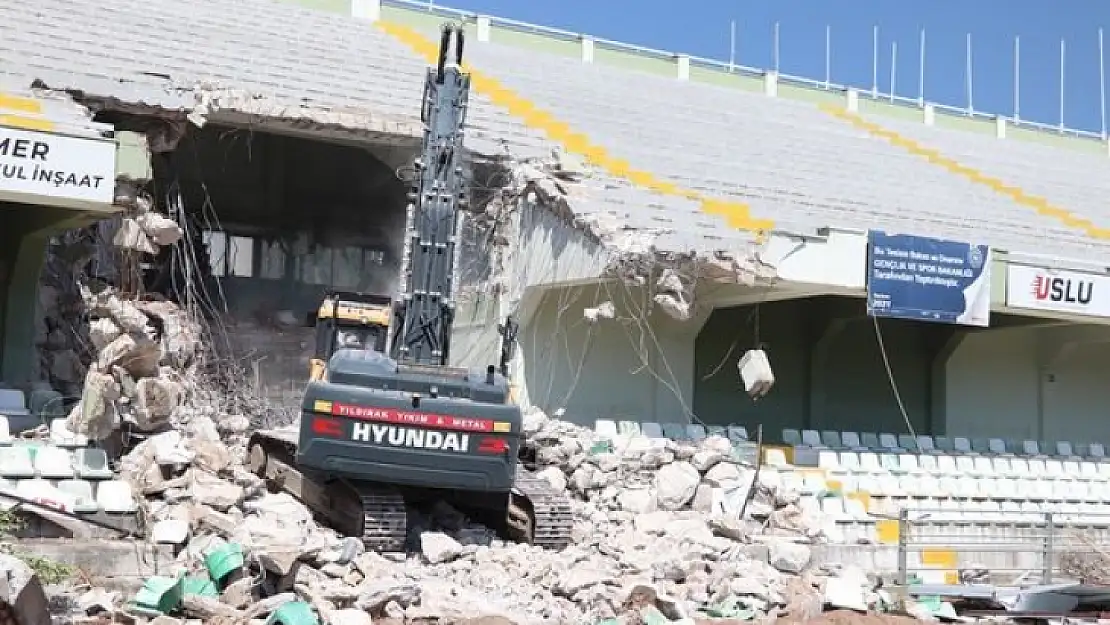 Muğla Atatürk Stadyumu'nda yenileme çalışmaları başladı