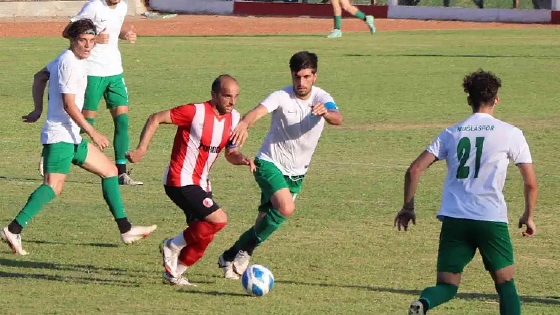 Muğlaspor hazırlık maçında İncirliova'yı 4-0 mağlup etti