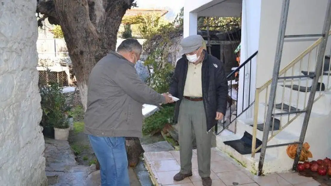 Muhtar Arıcan kısıtlama sürecinde görevinin başındaydı