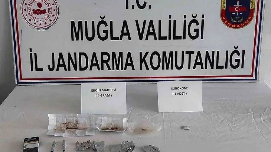 Ormanlık alanda uyuşturucu kullanırken yakalandılar