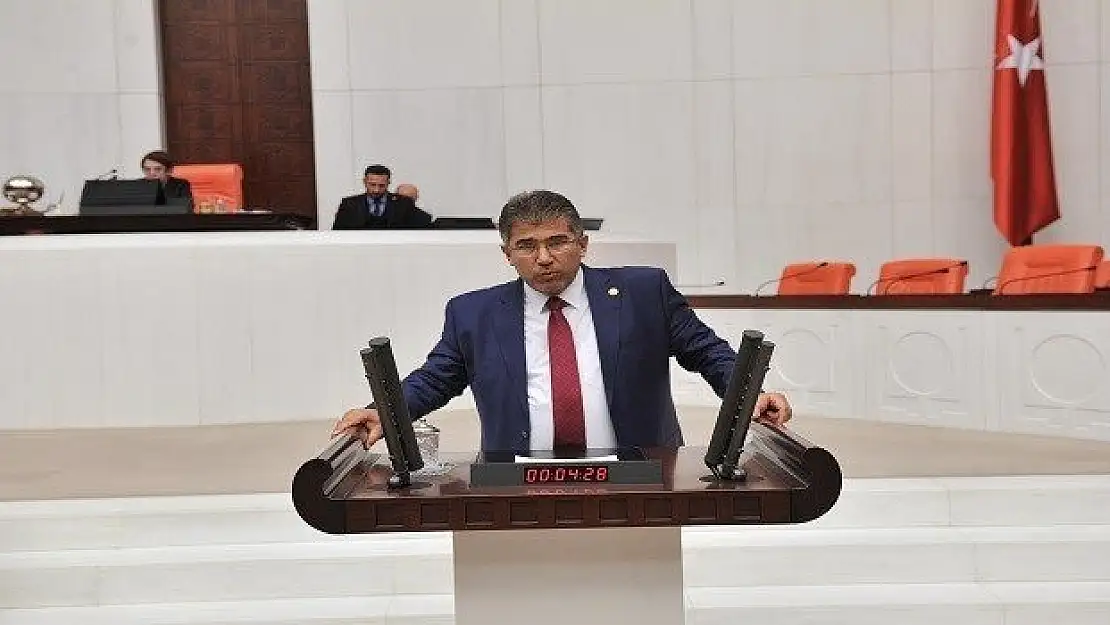 Öztürk'ten TBMM'de Tarihi Konuşma