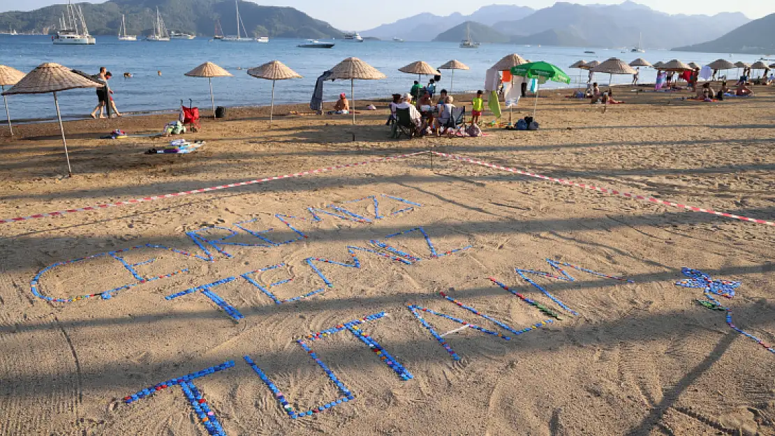 Plastik Kapaklarla Çevre Mesajı Verildi