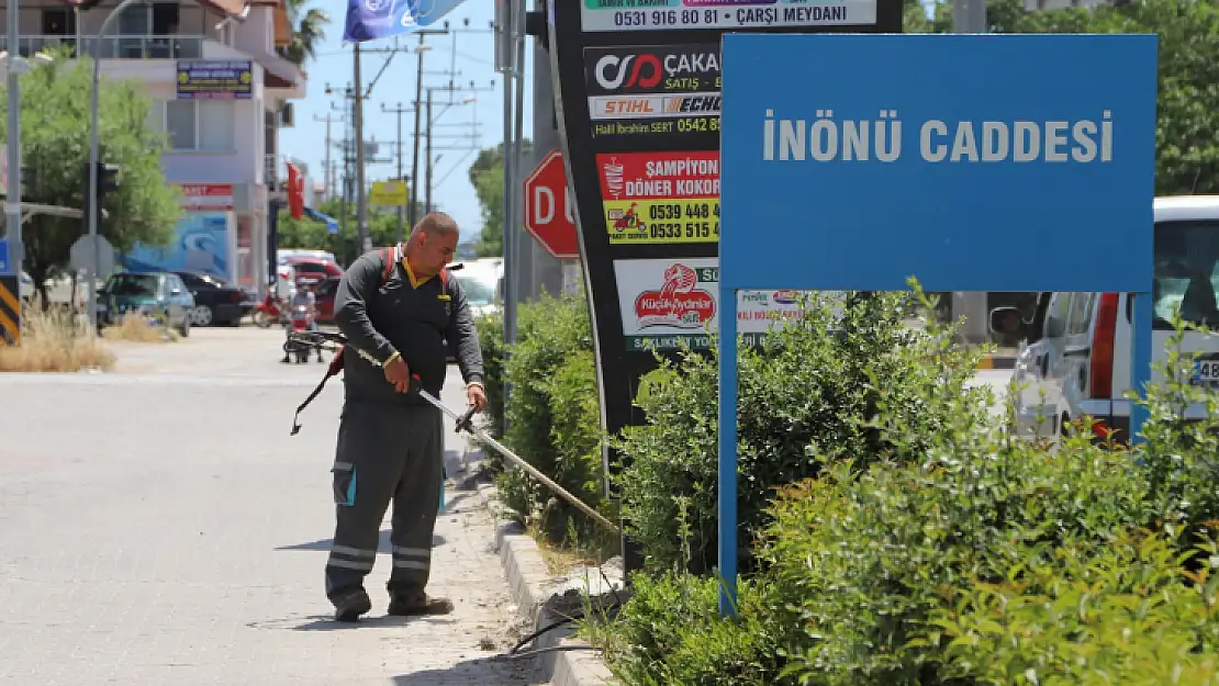 Refüjlerde temizlik ve bakım çalışması yapıldı