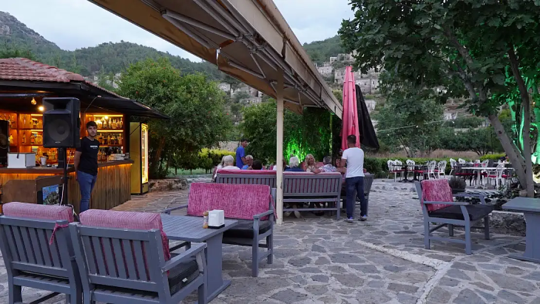 Rokka Restaurant, Kayaköy'ün eşsiz güzelliğinde hizmetleriyle fark yaratıyor