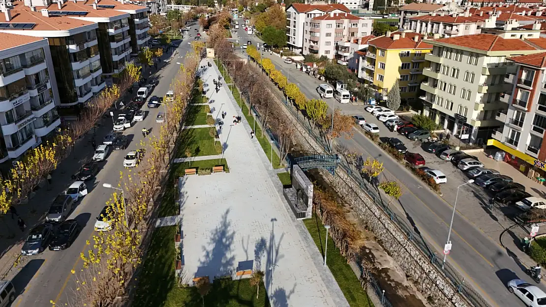 Sağlık Emekçileri Anıtı Bölgesi Yenilenen Yüzü ile Vatandaştan Tam Not Aldı