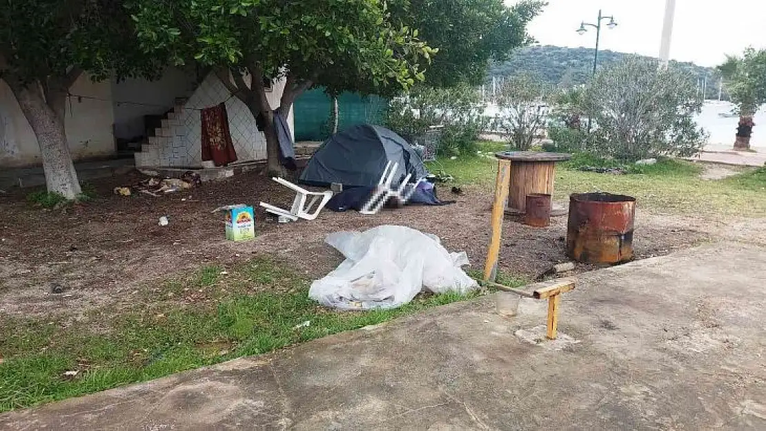 Sahilde yürüyüş yapan vatandaşlar gördükleri karşısında şok oldu