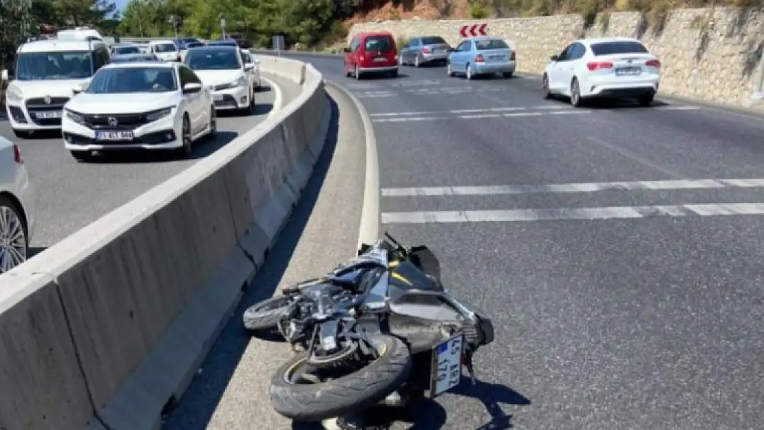 Sakar rampasında meydana gelen kazada motosiklet sürücüsü yaralandı