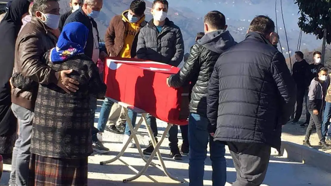 Şehit polis Özcan Turan toprağa verildi