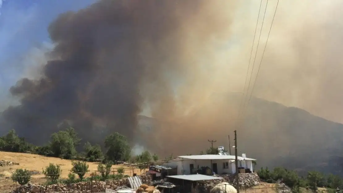 Seydikemer 'Çökek, Dere ve Bayır' Yangını Kontrol altına alındı