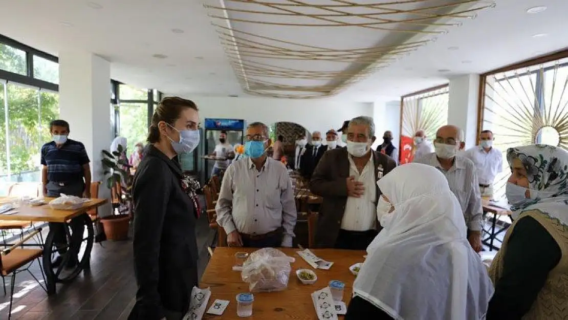 Seydikemer'de Gaziler Günü nedeniyle yemek düzenlendi