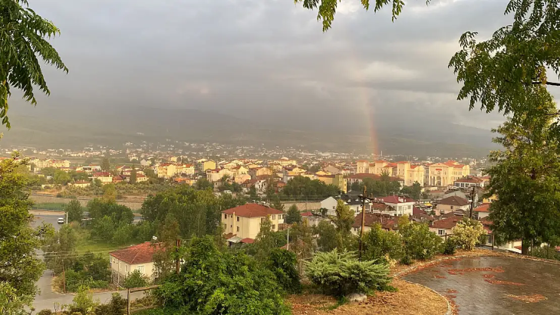 SEYDİKEMER'DE SAĞANAK YAĞMUR ETKİLİ OLDU