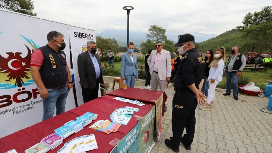 Seydikemer'de Üniversitesi Öğrencilerine Siberay Projesi Anlatıldı