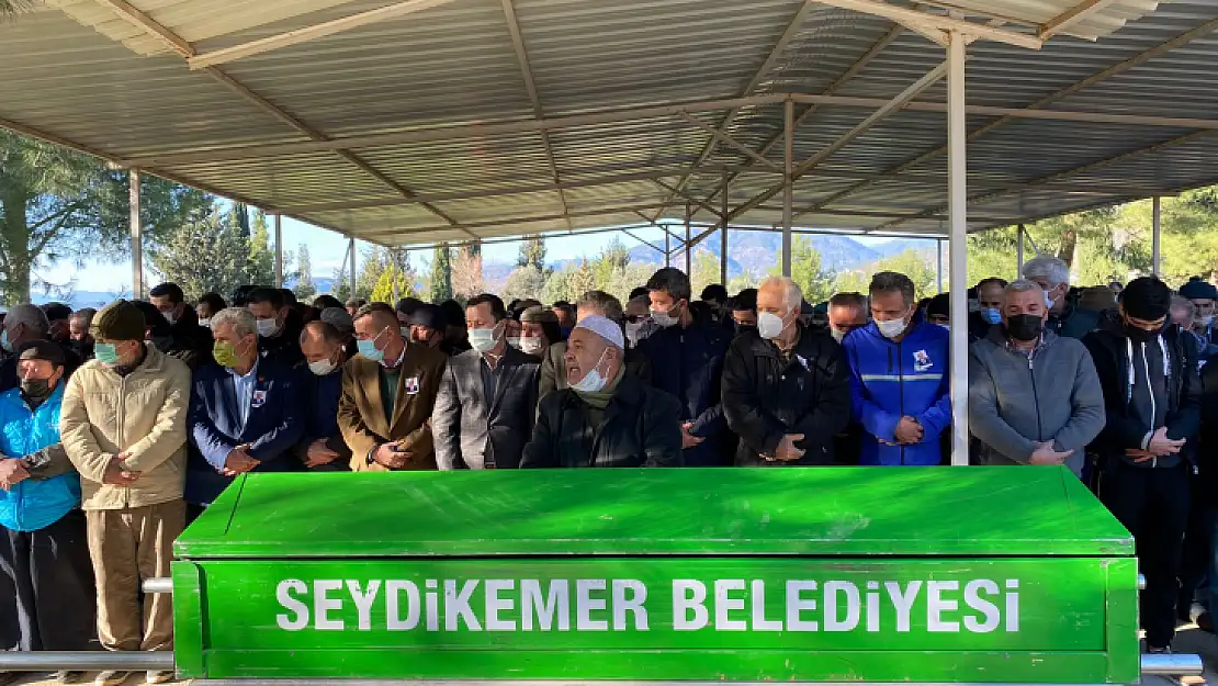 Seydikemer'in sevilen muhtarı Köse, son yolculuğuna uğurlandı 