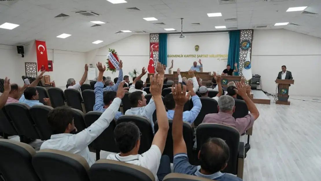 Seydikemer Muhtarlar Derneği Başkanlık Seçiminde Mehmet Güven, Güven Tazeledi