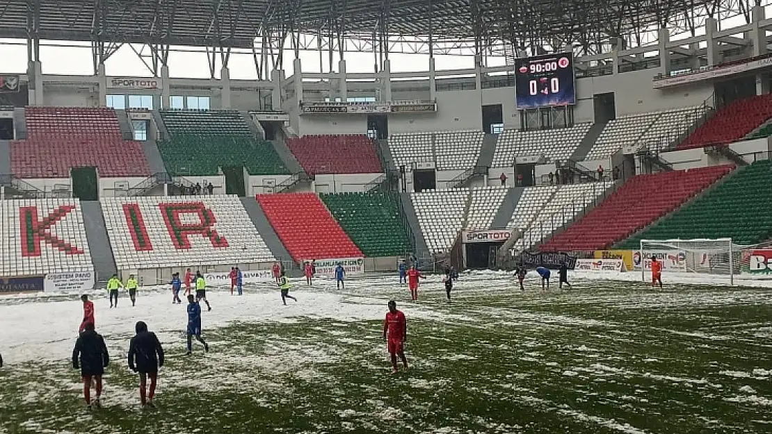 ŞİMŞEKLER DİYARBAKIR'DAN 1 PUANLA DÖNÜYOR