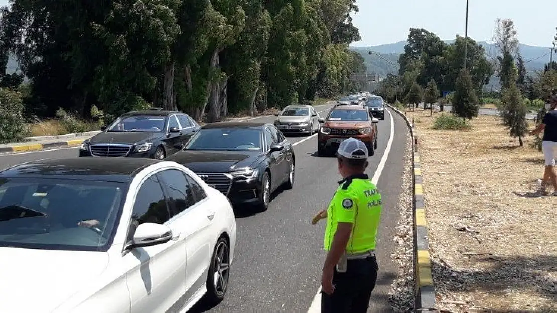 Tatilcilerin dönüş çilesi başladı