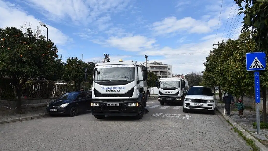 Temizlik araçları Milas sokaklarında boy gösterdi