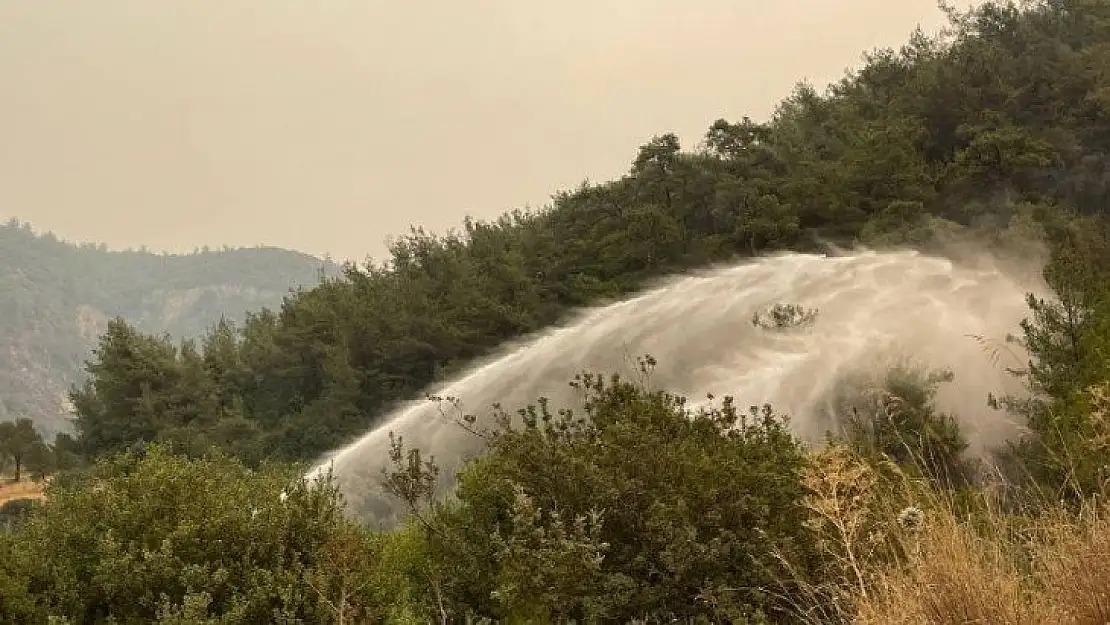 Termik santral bölgesi sürekli soğutuluyor