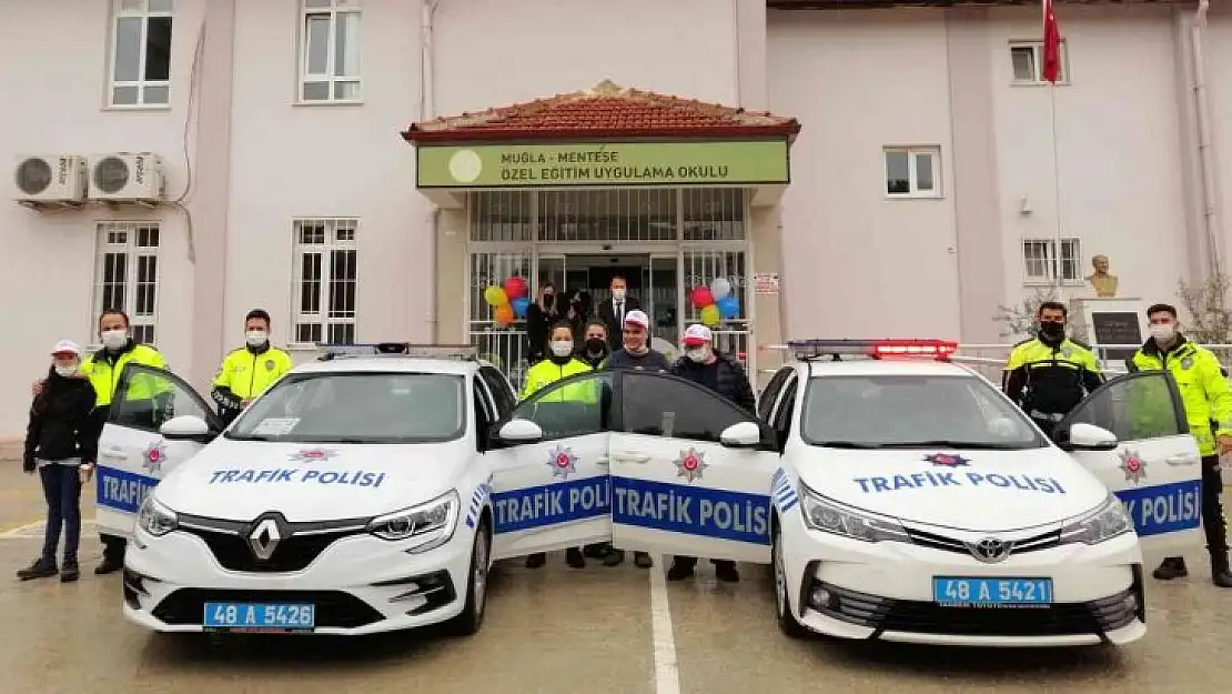 Trafik polisleri engelli öğrencilerle bir araya geldi