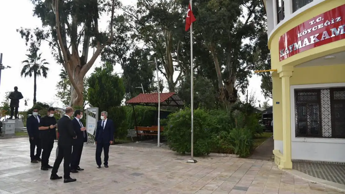 Vali Orhan Tavlı, Köyceğiz'de Yangından Etkilenen Mahallelerin Muhtarlarıyla Bir Araya Geldi