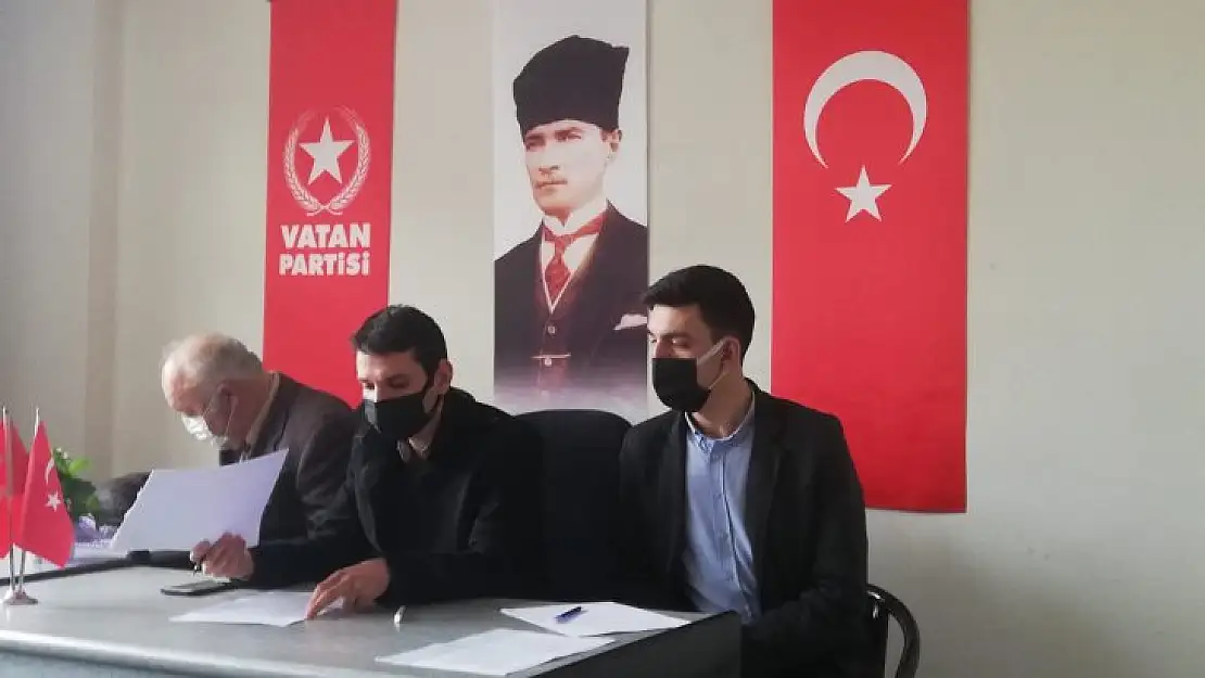 Vatan Partisi'nde bayrak değişimi