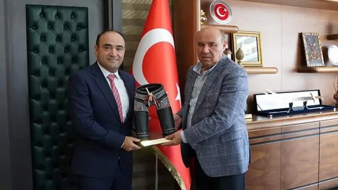 Vekil Otgöz 'Kıspet' sözünü tuttu