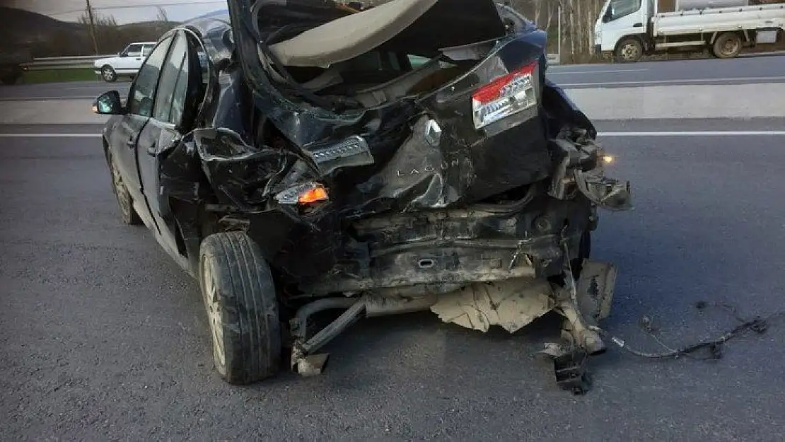 Yatağan'da sıkışmalı trafik kazası