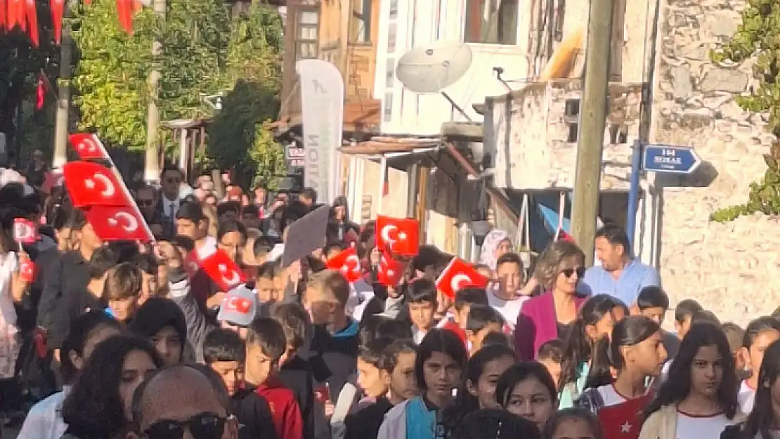 Yeşilüzümlü'de Cumhuriyet Çoşkusu