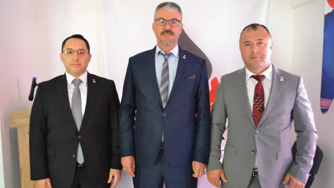 ZAFER PARTİSİ'NDE KONGRE HEYECANI