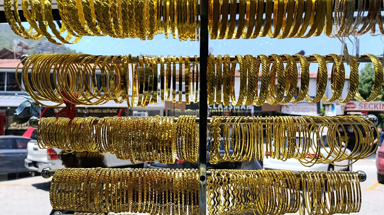 Fethiyeli Kuyumcu Salih Ulutürk'ten Yatırım Tavsiyesi