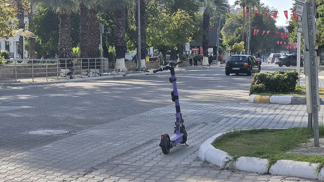 Fethiye Atatürk Caddesi'nde duyarsızlık