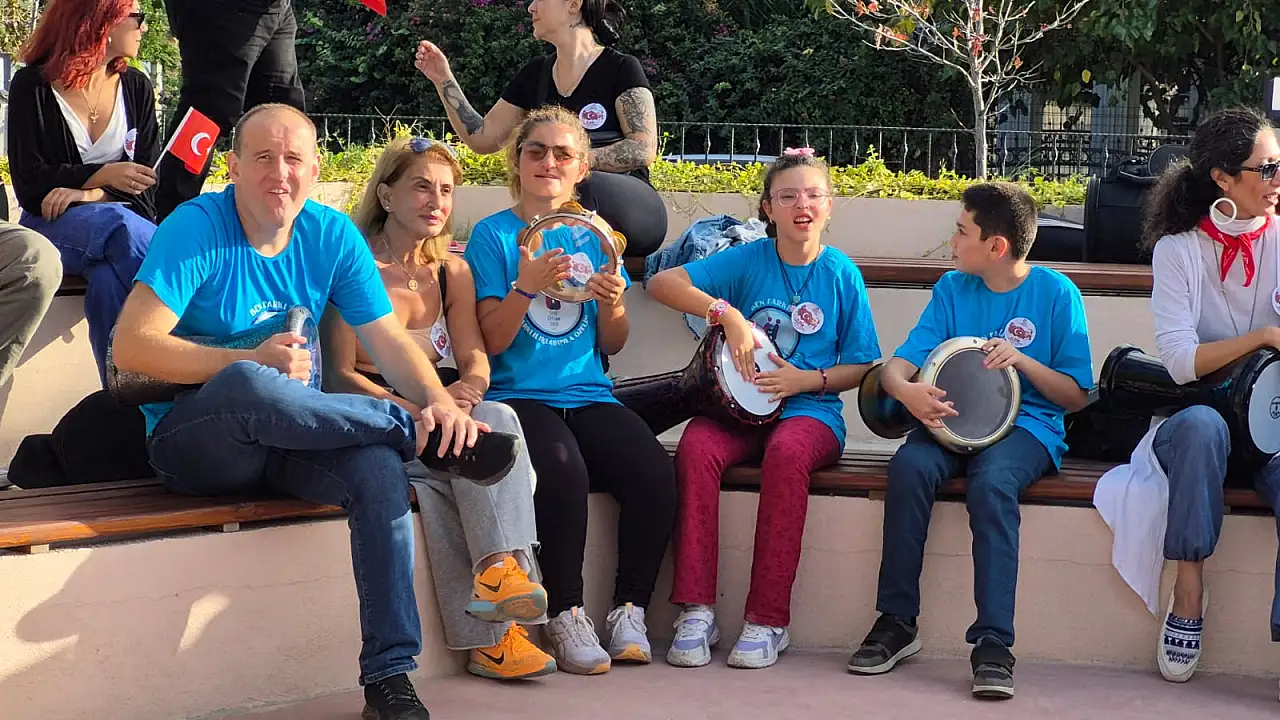 Fethiye'de Cumhuriyet'in 102. Yılı Otizm Parkı'nda Coşkuyla Kutlandı