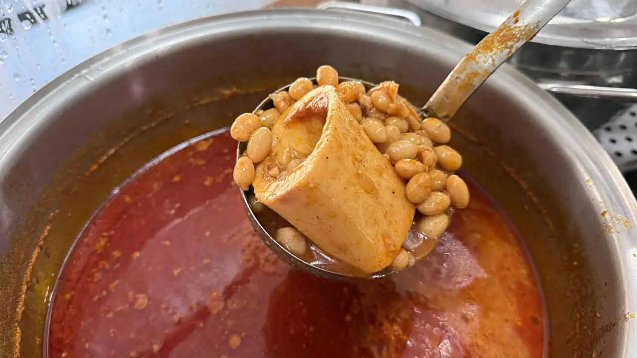 Fethiye sofralarının vazgeçilmezi: Kuru fasulye ve pilav