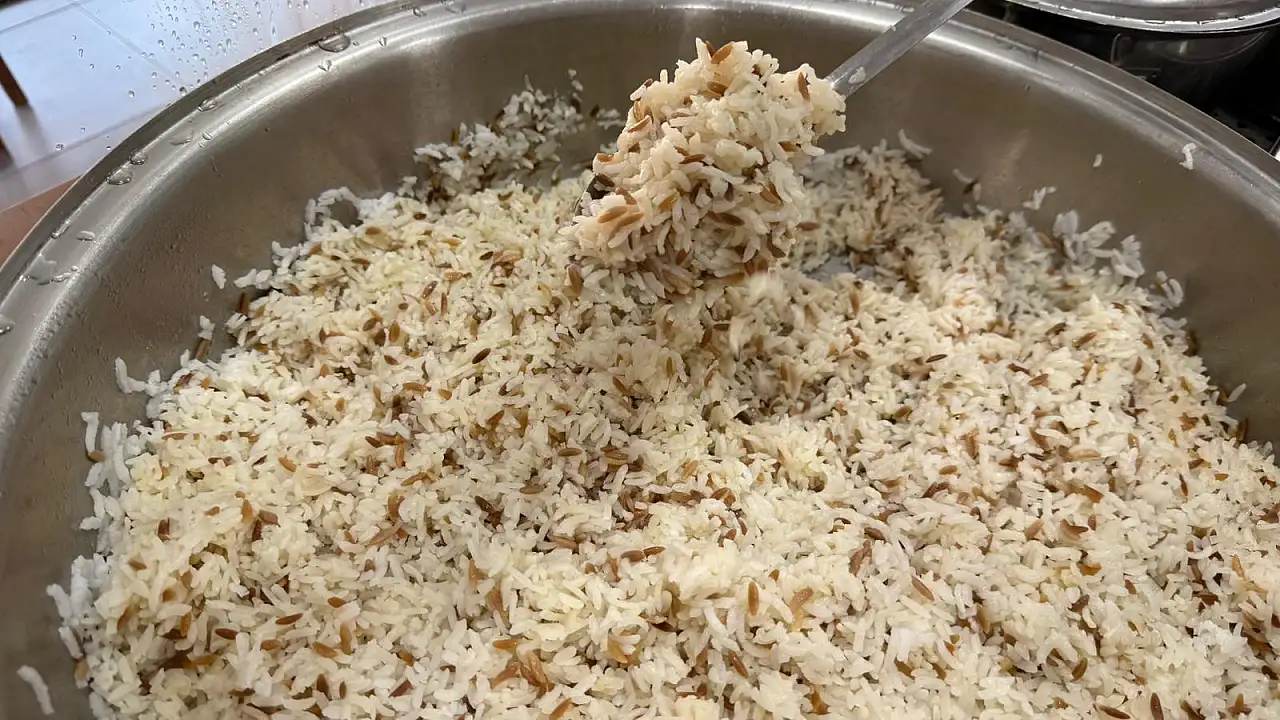 Fethiye sofralarının vazgeçilmezi: Kuru fasulye ve pilav