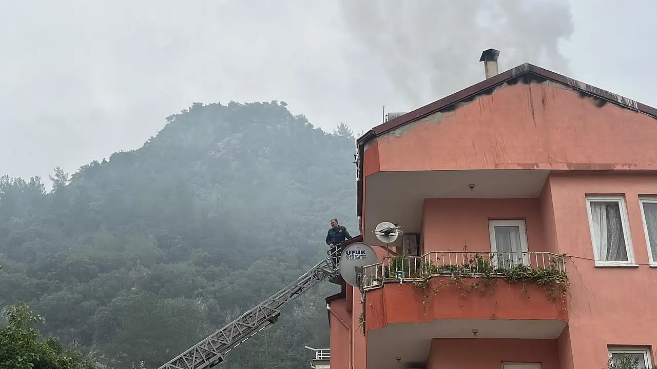 Fethiye Taşyaka'da baca yangını korkuttu