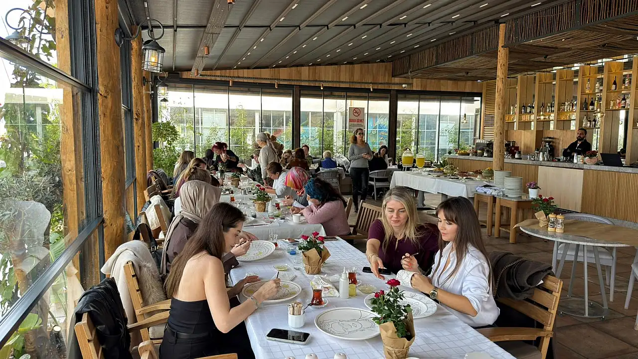 Fethiye'de çini sanatıyla zamana iz