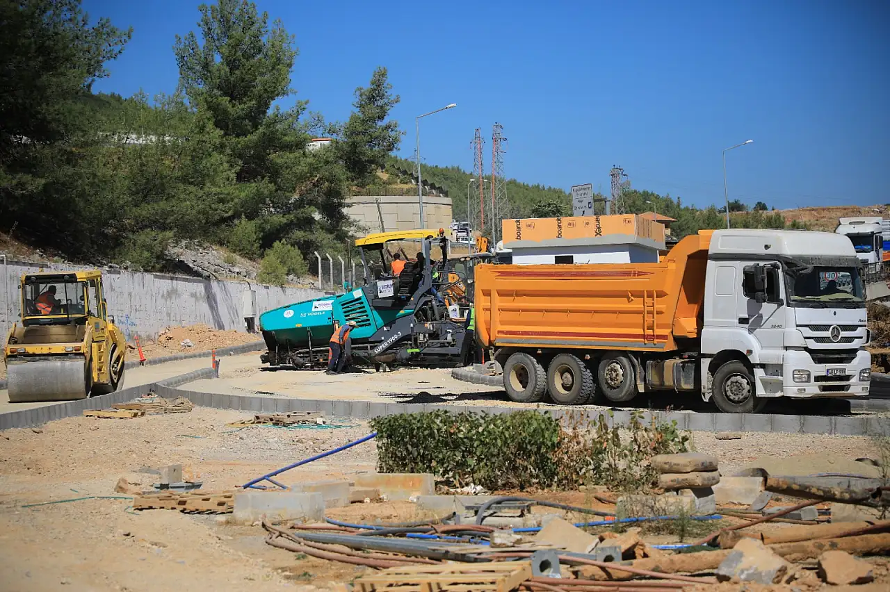 Büyükşehir, kamu kurumlarıyla iş birliği sayesinde ulaşımı güçlendiriyor