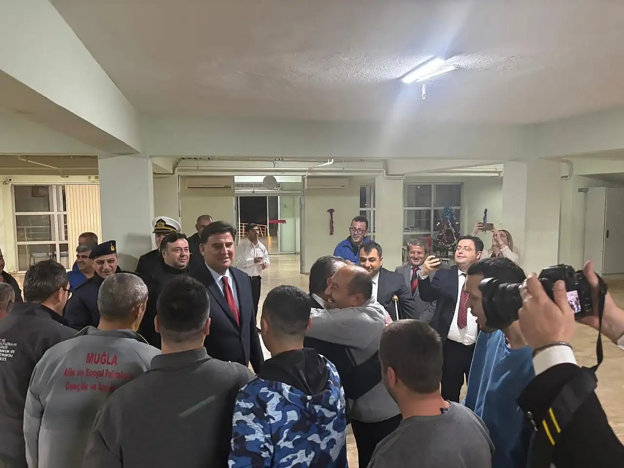 Fethiye Protokolünden Engelsiz Yaşam Merkezi'ne Yeni Yıl Ziyareti