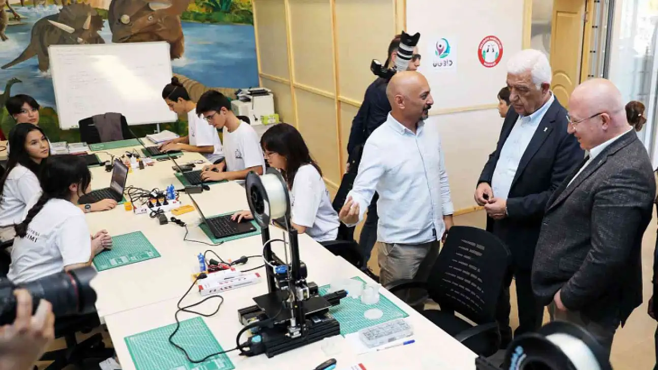 MENTEŞE'DE DİJİTAL OYUN KODLAMA VE TASARIM EĞİTİMİ BAŞLIYOR