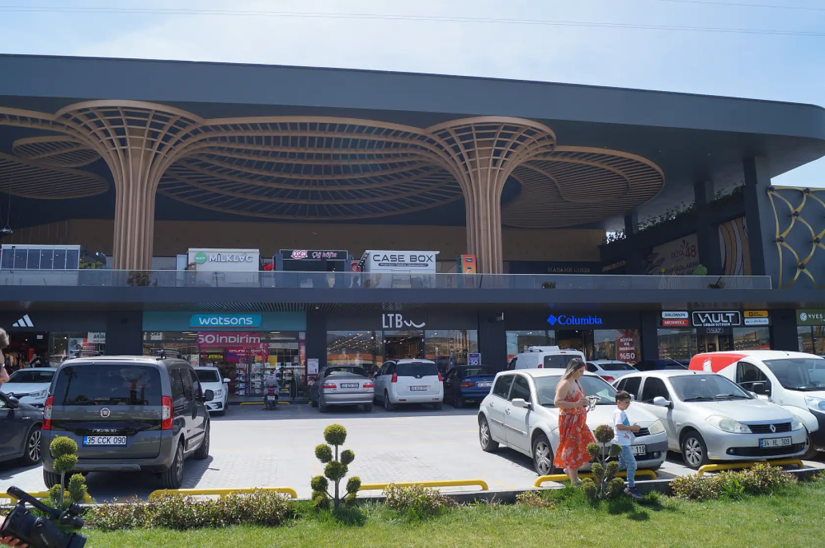 Muğla'nın Yeni Alışveriş Noktası: Rüya 48 Outlet Kalitesiyle Dikkat Çekiyor