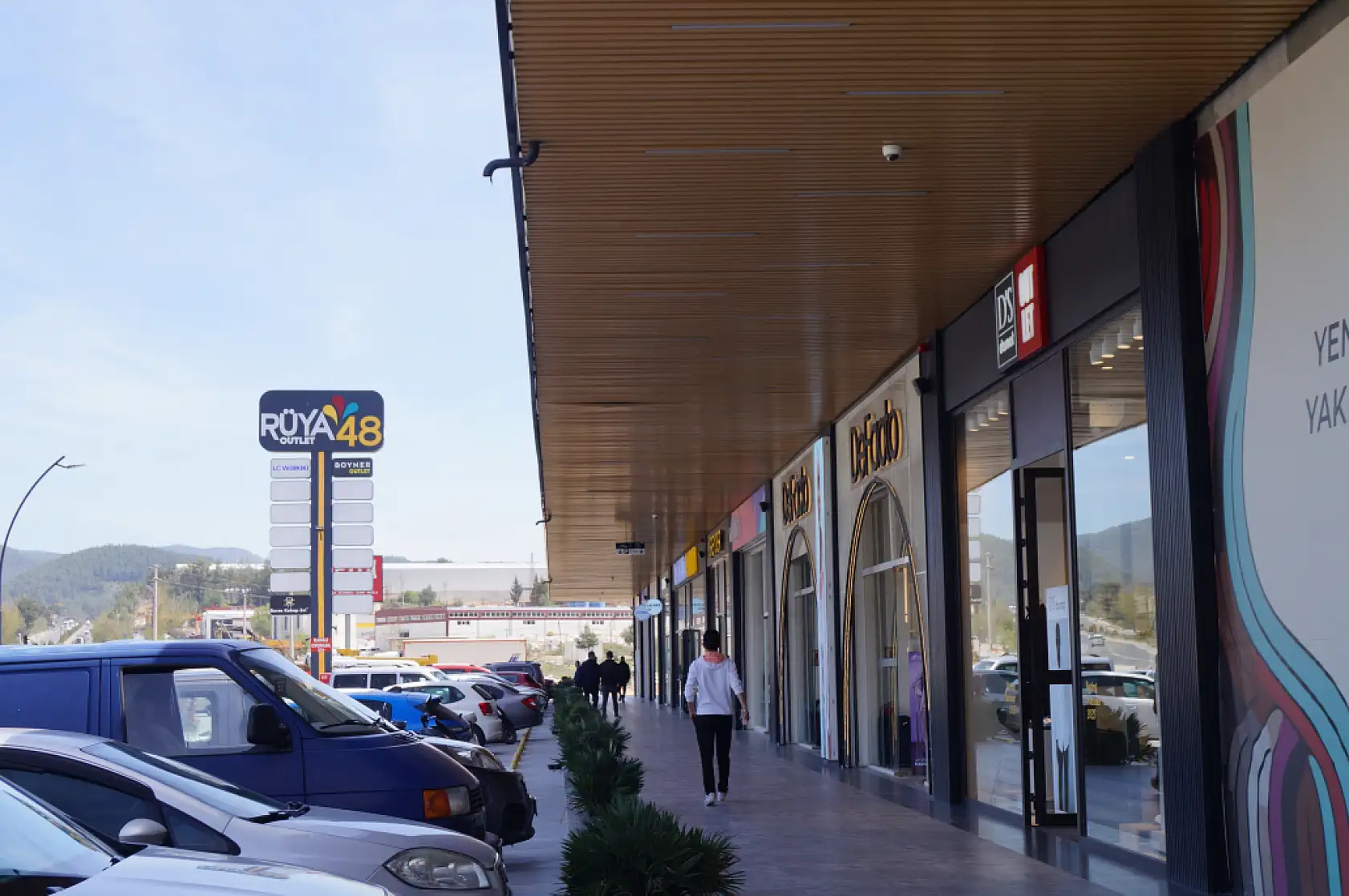 Muğla'nın Yeni Alışveriş Noktası: Rüya 48 Outlet Kalitesiyle Dikkat Çekiyor
