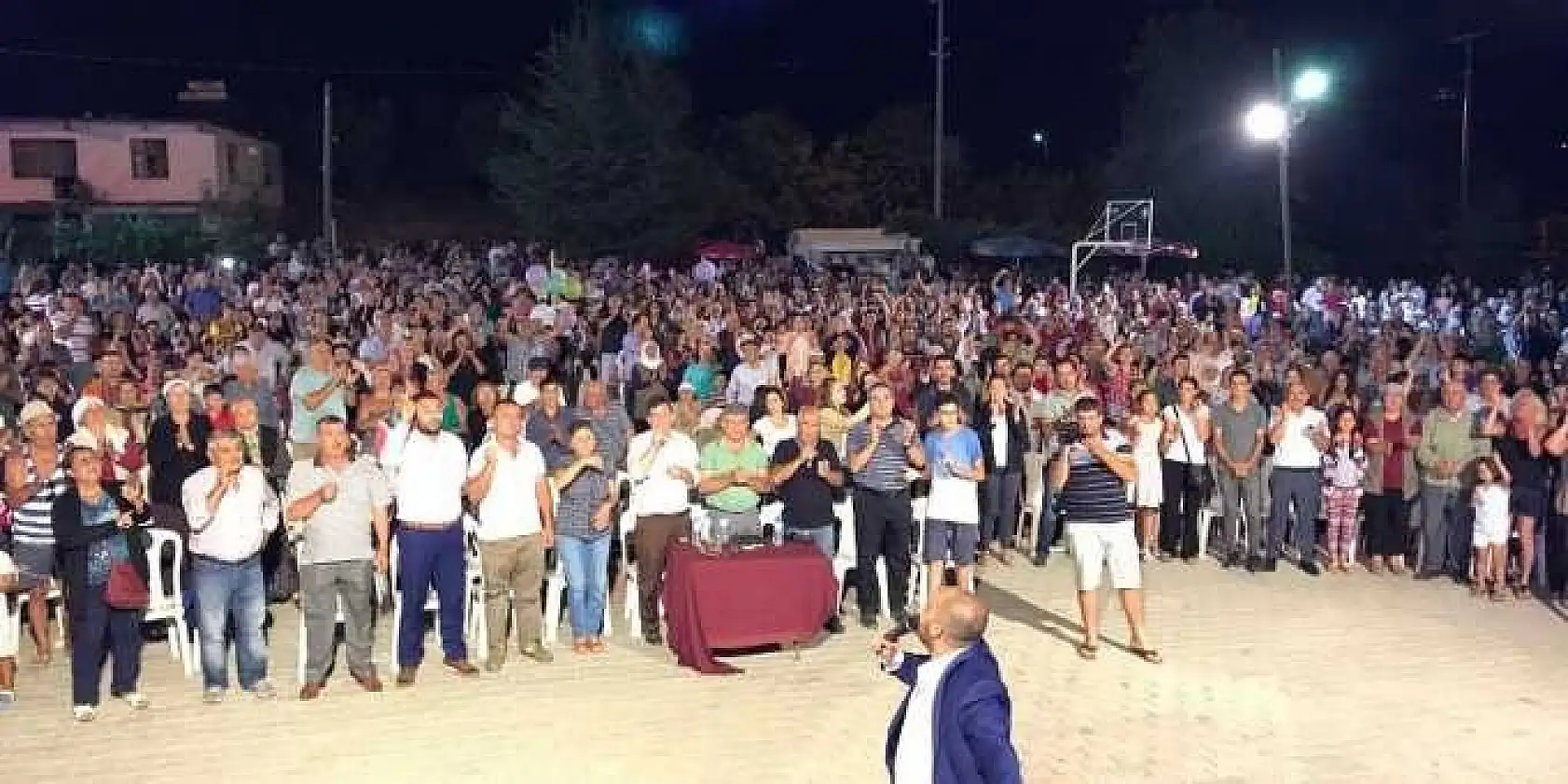 17. NİF KİRAZ FESTİVALİ RENKLİ GÖRÜNTÜLERE SAHNE OLDU